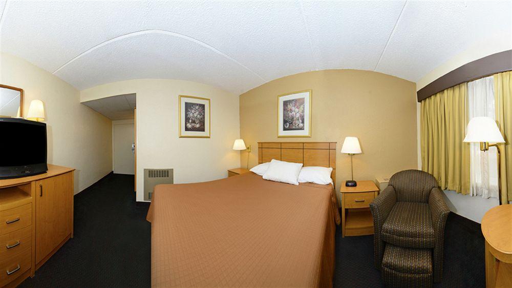 Americas Best Value Inn And Suites St. Cloud Esterno foto