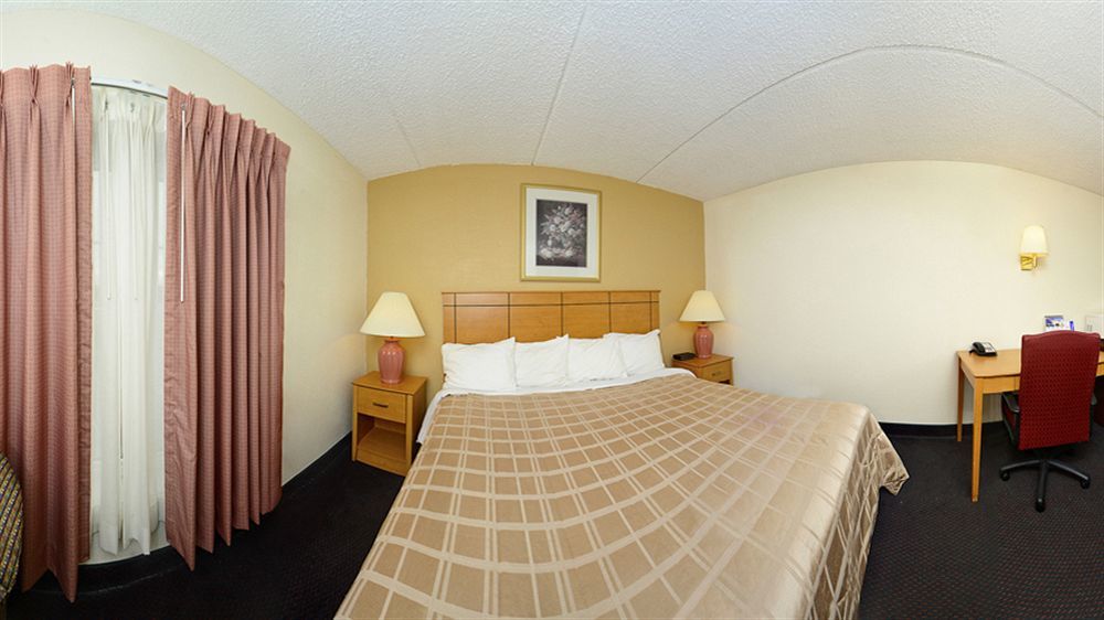 Americas Best Value Inn And Suites St. Cloud Esterno foto