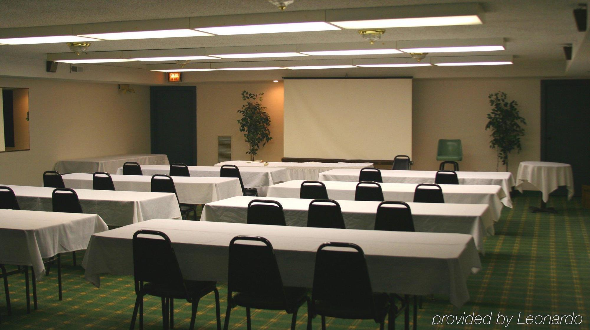 Americas Best Value Inn And Suites St. Cloud Saint Cloud Esterno foto