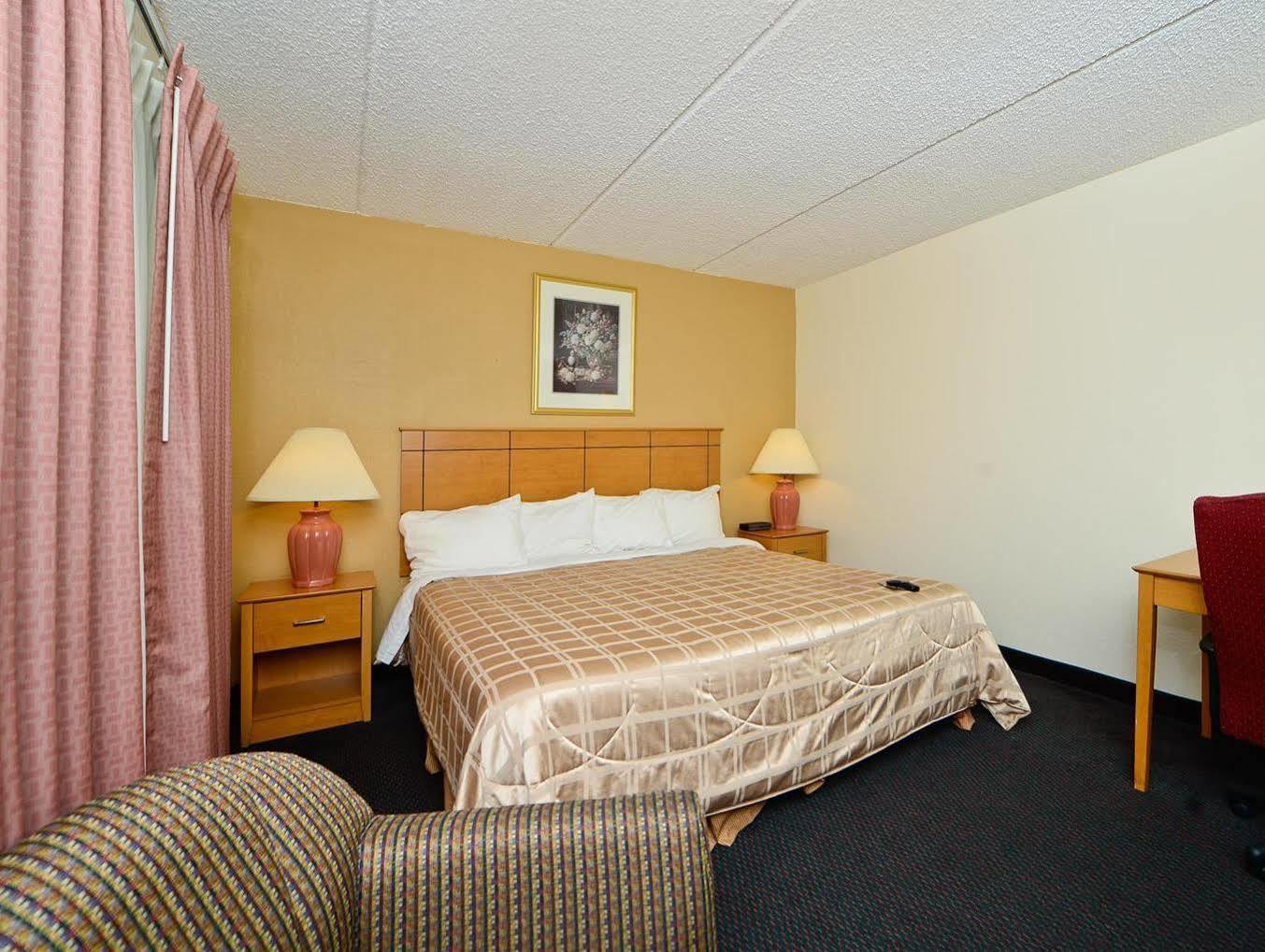 Americas Best Value Inn And Suites St. Cloud Esterno foto