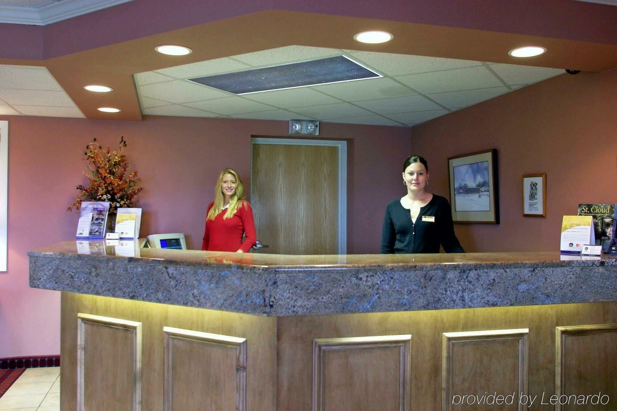 Americas Best Value Inn And Suites St. Cloud Interno foto